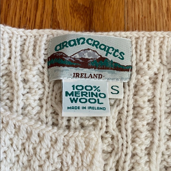 Arab Crafts Merino Wool Cardigan Size Small - Picture 2 of 6